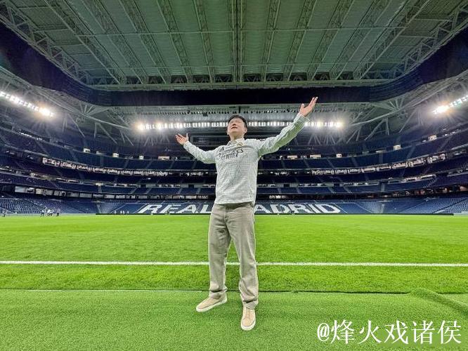 外国小球迷追星樊振东,退场合影展现暖心风范 外国小球迷追星樊振东,退场合影展现暖心风范