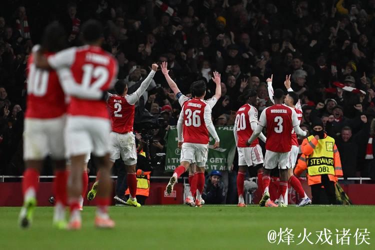 阿森纳豪取5连胜:诺伊尔失误送礼,凯恩无功而返,比分定格3-1 阿森纳豪取5连胜:诺伊尔失误送礼,凯恩无功而返,比分定格3-1